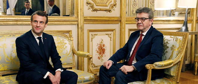 Emmanuel Macron recoit Jean-Luc Melenchon a l'Elysee en fevrier 2019. Le leader de La France insoumise est l'un des principaux detracteurs du projet de loi contre le separatisme.
