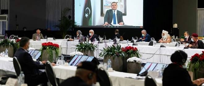 Le nouveau Premier ministre, Abdel Hamid Dbeibah, s'est exprime le 3 fevrier dernier devant le Forum du dialogue politique libyen.


