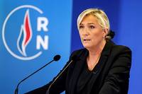Photos d'exactions de l'EI sur Twitter: Le Pen d&eacute;nonce un &quot;proc&egrave;s politique&quot;