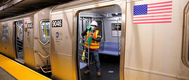 Quatre attaques a l'arme blanche ont fait deux morts et deux blesses dans le metro new-yorkais, entre vendredi 12 et samedi 13 fevrier.
