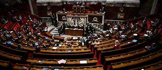 Malgré les critiques de l'opposition, l'Assemblée nationale a largement adopté, ce mardi, le projet de loi contre le « séparatisme » islamiste.

