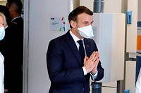 Apr&egrave;s un an de crise, comment Emmanuel Macron a mut&eacute;