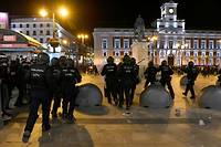 Espagne: nouvelles manifestations violentes apr&egrave;s l'incarc&eacute;ration d'un rappeur