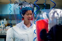 La virologue Shi Zhengli, l’une des directrices de l’Institut de virologie de Wuhan, est la meilleure spécialiste au monde des coronavirus de chauve-souris, dont descend le Sars-CoV-2.

