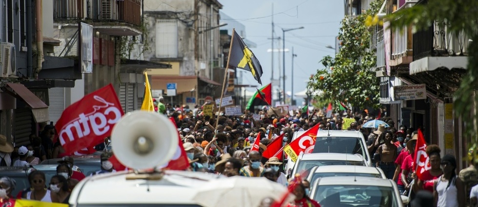 Chlordecone: la Martinique se mobilise contre "l'impunite"