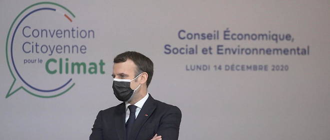 Le 14 decembre 2020, Emmanuel Macron assiste a une reunion avec les 150 citoyens de la Convention pour le climat.
