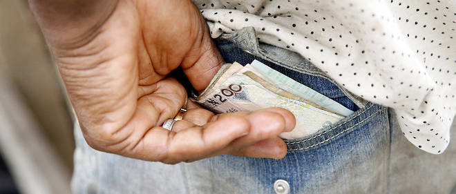 L'Afrique paie un lourd tribut a la corruption. Chaque annee, quelque 25 % de son PIB s'ensablent dans ses meandres.
