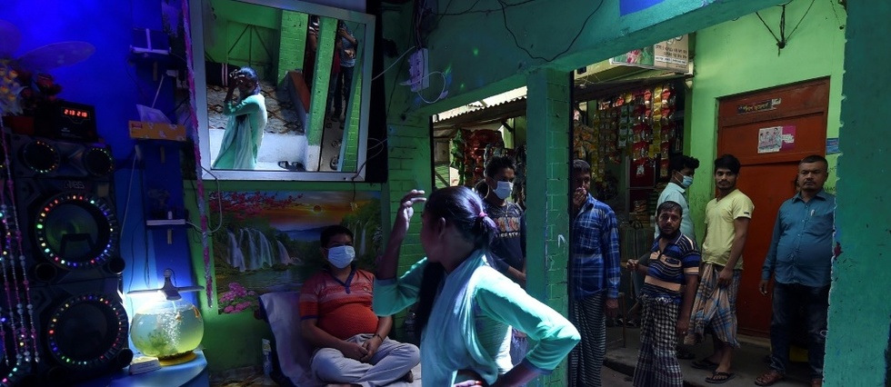 Bangladesh: vaincre les infox pour vacciner les prostituees contre le Covid-19
