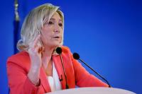 8 mars: Le Pen d&eacute;fend la &quot;s&eacute;curit&eacute;&quot; des femmes face notamment &agrave; l'islam radical