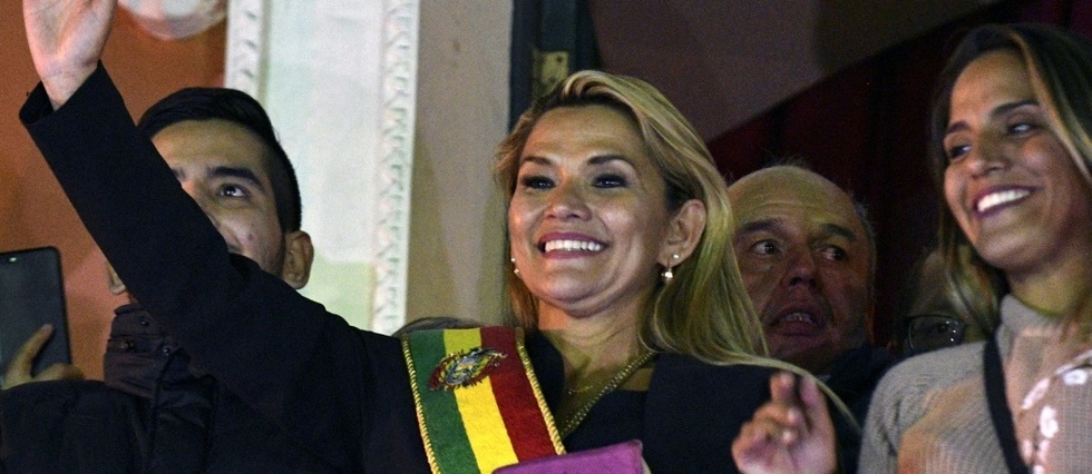 Bolivie: Jeanine Anez, de la presidence par interim a l'arrestation pour "sedition"