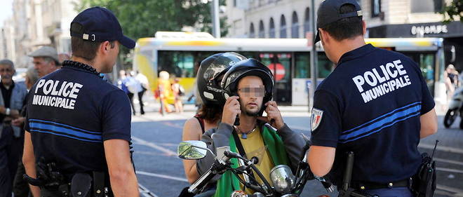 À Marseille, le dur quotidien de la première police municipale de