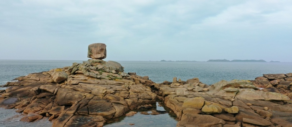 En Bretagne, la Cote de Granit Rose vise l'Unesco