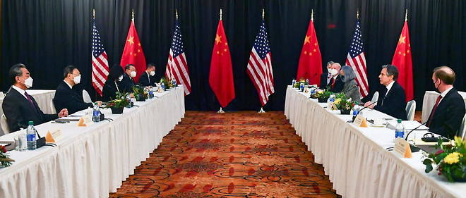 March 21, 2021, US Secretary of State Anthony Blinkan before Yang Jiechi, Chinese Director of the Chinese Foreign Relations Committee in Anchorage, Alaska.