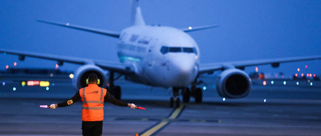 Tunisair, compagnie aerienne nationale,  a vu ses comptes bloques a la mi-fevrier en raison d'impayes a l'operateur aeroportuaire franco-turc TAV Airports.

