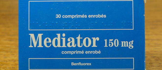 Le Mediator, un antidiabetique largement detourne comme coupe-faim, avait pu rester commercialise 33 ans malgre les alertes sur sa dangerosite des les annees 1990.
