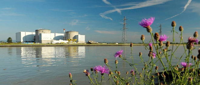 La France possede le plus grand parc nucleaire d'Europe et produit, grace a lui, 71% de sa production d'electricite, mais l'arret premature de Fessenheim (photo) fragilise le reseau.
