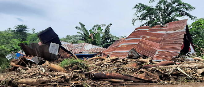 Au moins 86 personnes ont perdu la vie en Indonesie et au Timor oriental dans des inondations au mois d'avril 2021.
