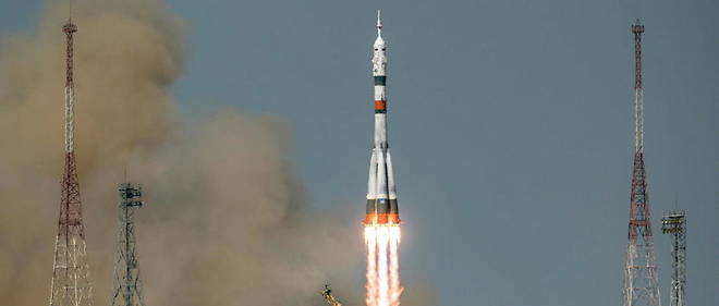 La fusee Soyouz a decolle ce vendredi vers la Station spatiale internationale (ISS), quasiment 60 ans jour pour jour apres l'envoi de Iouri Gagarine dans l'espace.
