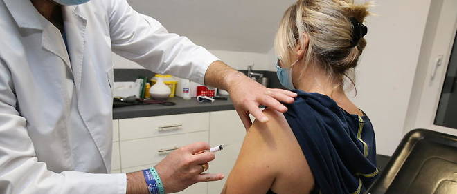 Seance de vaccination en Alsace. Le principe de precaution, applique sans discernement, peut desservir la cause qu'il pretend aider.
