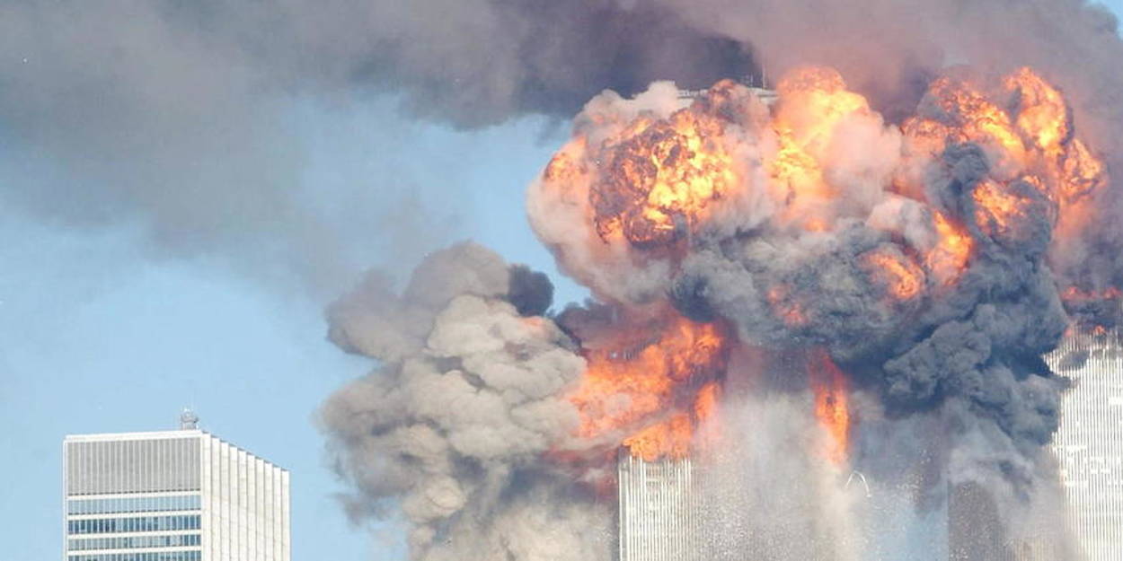 Теракт по английски. Башни-Близнецы 11 сентября 2001. Всемирный торговый центр в Нью-Йорке 11 сентября 2001 года. Рейс 11 American Airlines 11 сентября 2001 года. Теракты 11 сентября 2001 года.