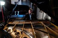 Luigi Borgato, facteur de pianos, un m&eacute;tier d'art menac&eacute; d'extinction