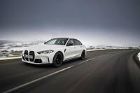 Historiquement, c'est la BMW M3 qui a lancé la mode des berlines à hautes performances capables de rivaliser avec les coupés Grand Tourisme, la polyvalence en plus.
