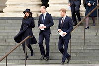 La duchesse de Cambridge, le prince William et le prince Harry devant la cathedrale Saint-Paul de Londres le 14 decembre 2017.
