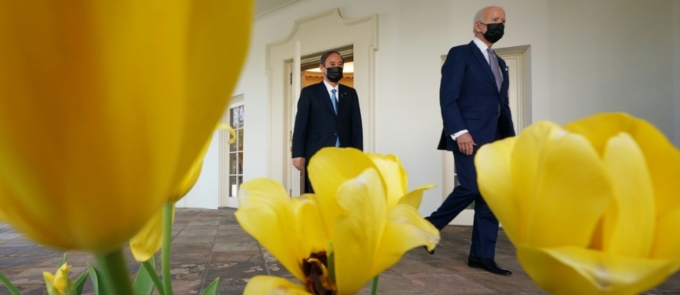 Biden et le Premier ministre japonais promettent de faire face "ensemble" aux "defis" chinois
