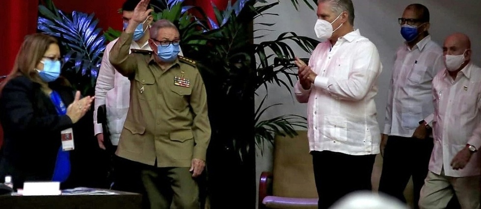 Cuba: a huis clos, Raul Castro preside son dernier congres du parti