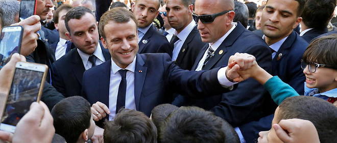 Depuis son arrivee a l'Elysee, le president Emmanuel Macron a multiplie les initiatives pour ameliorer les relations entre la France et l'Algerie. Ici, il est a Alger en decembre 2017.


