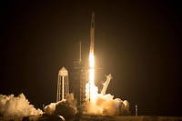 La fusée Falcon 9 de SpaceX, avec 4 astronautes à bord, a décollé de Floride vendredi en fin de matinée. 
