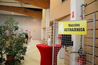 Dans un centre de vaccination à Bayonne, le 22 avril.  
