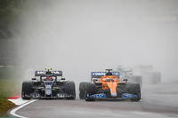 C'est notamment pour voir plus de manœuvres de dépassement – ici, celle de Daniel Ricciardo (McLaren) sur Pierre Gasly Pierre (AlphaTauri) – que les organisateurs du championnat de Formule 1 expérimenteront pour la première fois à Silverstone un nouveau format de course courte organisé le samedi précédant le classique Grand Prix, toujours disputé le dimanche.
