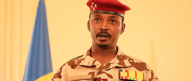 Le general Mahamat Idriss Deby Itno, fils de l'ex-president tchadien, dirige le Conseil militaire de transition qui a suspendu la Constitution et les institutions civiles.
