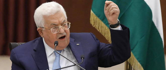 Le president palestinien ne s'attendait pas a voir se creer plusieurs listes dissidentes de celle du Fatah aux elections legislatives du 22 mai 2021.  
