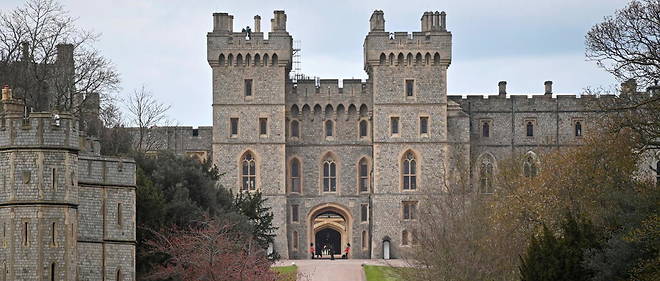 Le chateau de Windsor est la residence favorite de la reine Elizabeth II.
