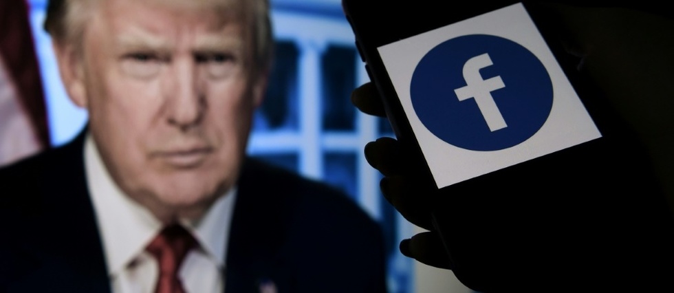 Le conseil de surveillance de Facebook confirme l'interdiction de Trump sur le reseau social