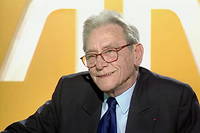 Robert Lamoureux en 1999.
