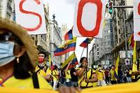 Des milliers de Colombiens d&eacute;filent &agrave; Madrid en soutien &agrave; leurs compatriotes