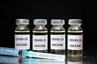 Vendredi 14 mai, le patron de l'OMS, Tedros Adhanom Ghebreyesus,  a demandé aux pays de renoncer à vacciner les enfants et adolescents pour mettre ces doses à disposition de Covax.
