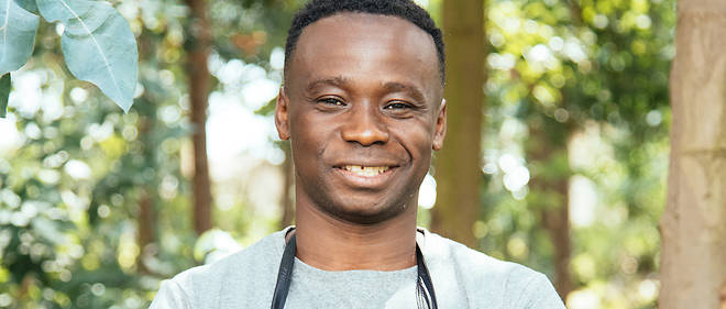 Remarque dans l'emission << Top Chef >>, Dieuveil Malonga est depuis deux ans a la tete de Meza Malonga, son propre restaurant a Kigali, au Rwanda.
