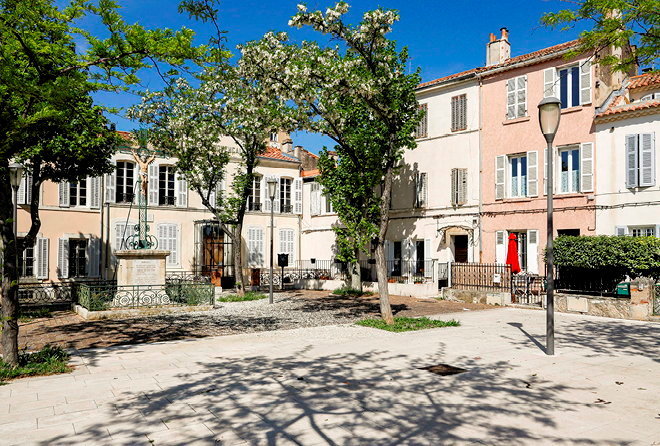 
        Chateau-Gombert. Comptez 400 000 EUR pour une maison mitoyenne. 
