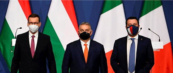 Le Premier ministre polonais Mateusz Morawiecki, le président hongrois Viktor Orban et le leader de la Ligue du nord Matteo Salvini à Budapest le 1er avril.