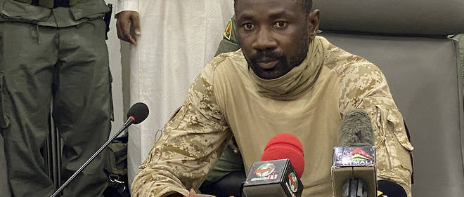 Les militaires et notamment le colonel Assimi Goita, le chef de la junte, ont promis de rendre le pouvoir aux civils, mais la place qu'ils se sont arrogee dans l'appareil de transition laisse ouverte la question de leurs motivations.
