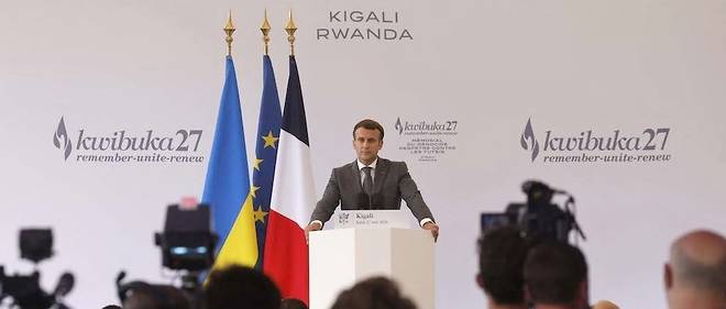 A Kigali, les mots du president francais Emmanuel Macron etaient tres attendus.
