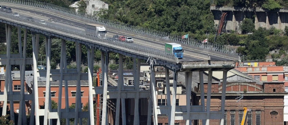 Apres le drame de Genes, l'Etat italien reprend le controle des autoroutes
