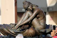 Un lifting en or pur pour la statue de Brigitte Bardot &agrave; Saint-Tropez