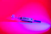 A ce jour, 30 % des adultes – soit 23 % de la population totale – ont reçu au moins une injection contre le Covid-19.
