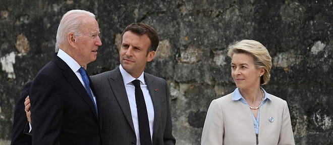 Joe Biden, Emmanuel Macron et Ursula von der Leyen lors du sommet du G7 en Cornouailles, vendredi 11 juin.  
