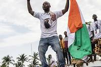 De retour en C&ocirc;te d'Ivoire, Laurent Gbagbo f&ecirc;t&eacute; par les siens et &quot;heureux&quot;